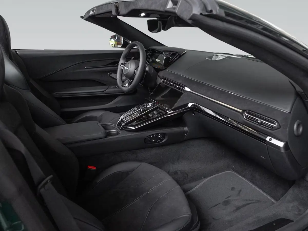 Aston Martin Vantage V8 Spider 2026, exterior — Marbella Luxury Car Rental, Marbella. The 2026 Aston Martin Vantage V8 Spider puts 665 hp through a chassis built for exactly…