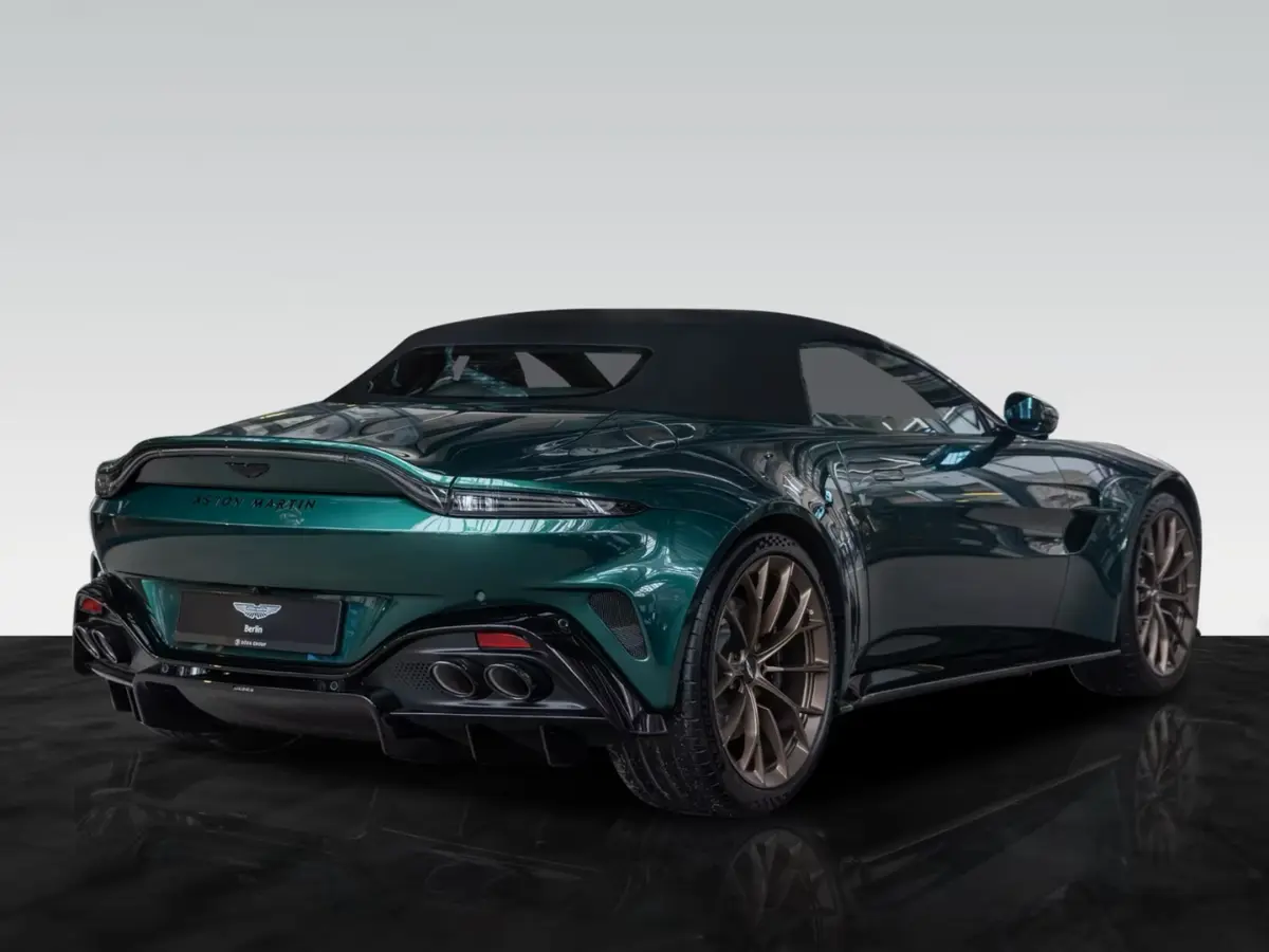 Aston Martin Vantage V8 Spider 2026, rear view — Marbella Luxury Car Rental, Marbella. The 2026 Aston Martin Vantage V8 Spider puts 665 hp through a chassis built for exactly…