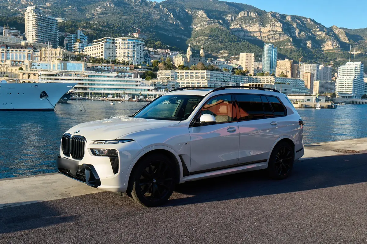 BMW X7 40d M 2024 — Marbella Luxury Car Rental, Marbella. The 2024 BMW X7 40d M carries seven seats and 352 hp in a body long enough to matter on…