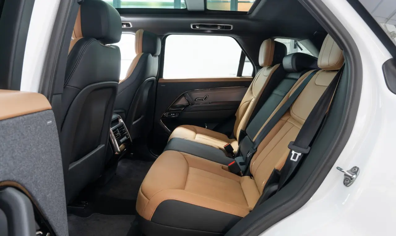 Land Rover Range Rover Sport 2025, side profile — Marbella Luxury Car Rental, Marbella. The 2025 Range Rover Sport carries 400 hp with the kind of composure that makes it feel…