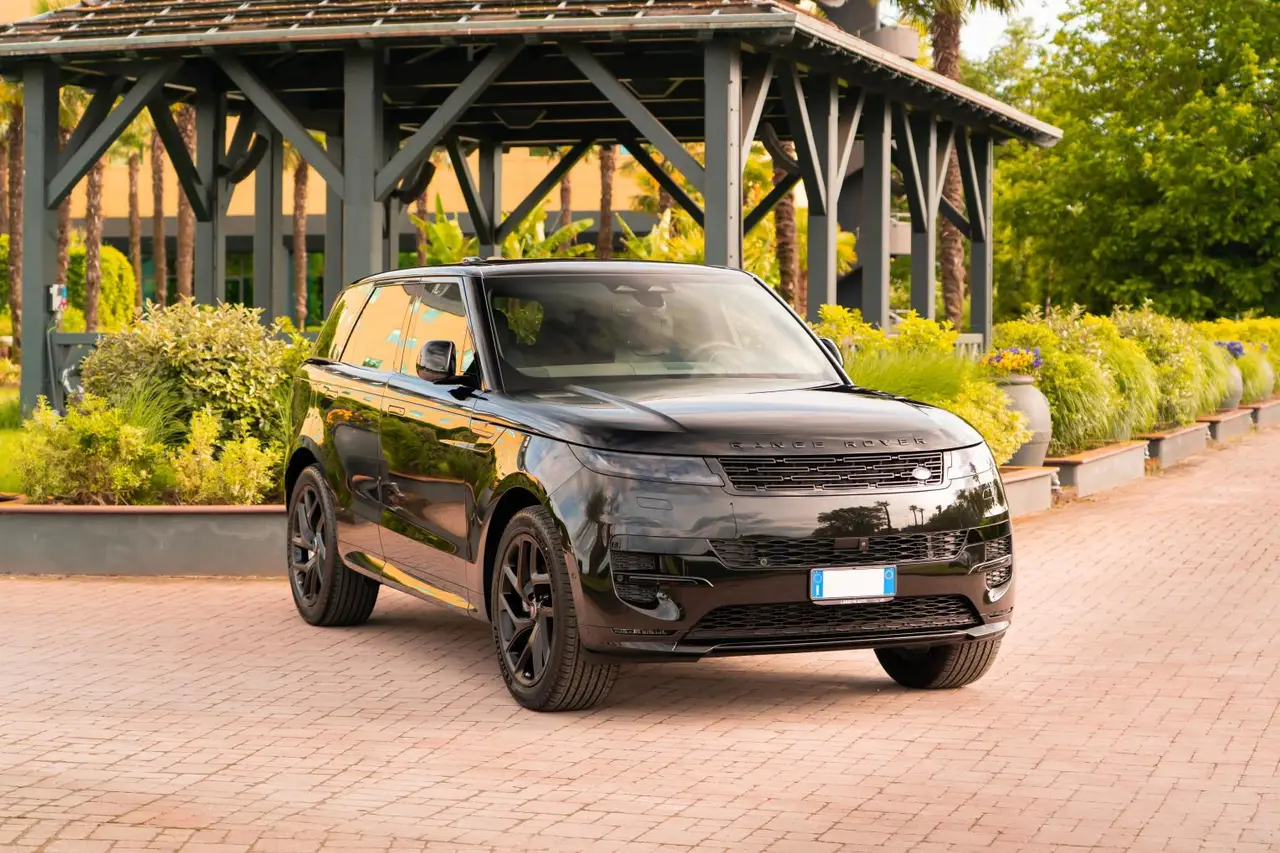 Land Rover Range Rover Sport Dynamic SE 2025, rear view — Marbella Luxury Car Rental, Marbella. The 2025 Range Rover Sport Dynamic SE carries 360 hp with the kind of composure that…