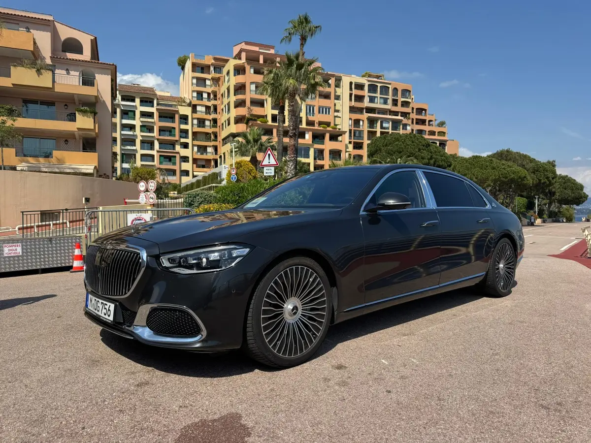 Maybach S580 2023, dashboard — Marbella Luxury Car Rental, Marbella. The 2023 Maybach S580 is built for arrival rather than pursuit. With 503 hp behind a…
