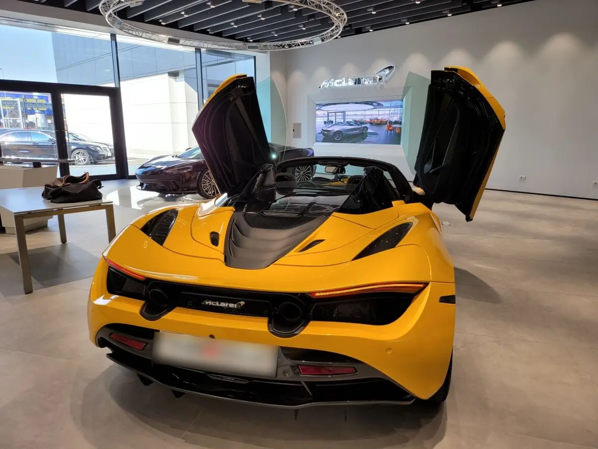 McLaren 720S Spider 2022, interior — Marbella Luxury Car Rental, Marbella. The McLaren 720S Spider carries its 720 hp with the kind of directness that makes a…
