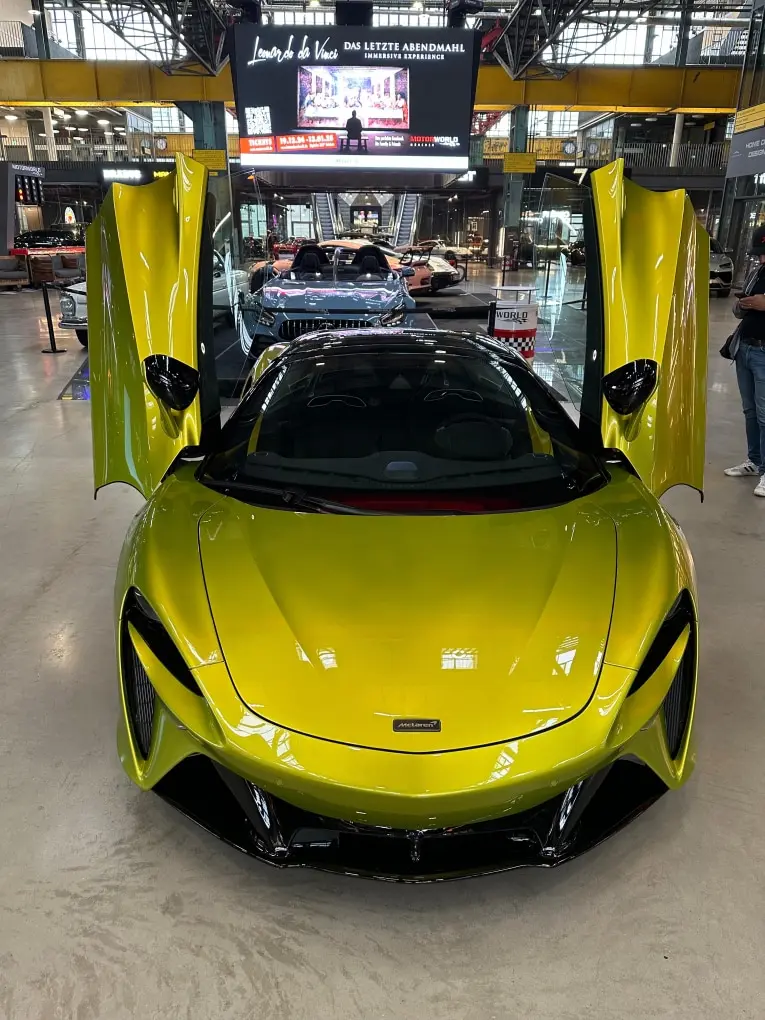 McLaren Artura Spider 2024, rear view — Marbella Luxury Car Rental, Marbella. The 2024 McLaren Artura Spider pairs a hybrid V6 architecture with 671 hp, a combination…