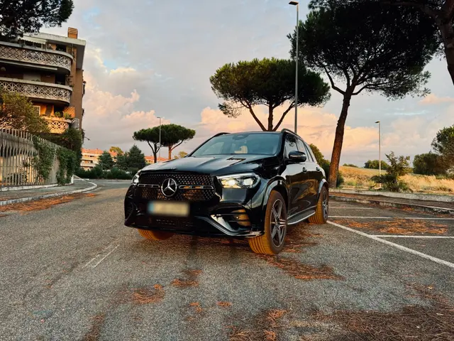 Mercedes Benz GLE 450 AMG 2024 — Marbella Luxury Car Rental, Marbella