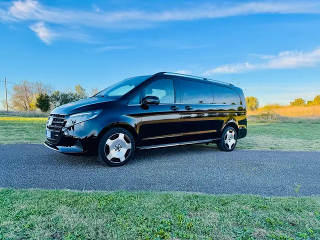 Mercedes Benz V300 4x4 XL Exclusive 7 seats 2025 — Marbella Luxury Car Rental, Marbella