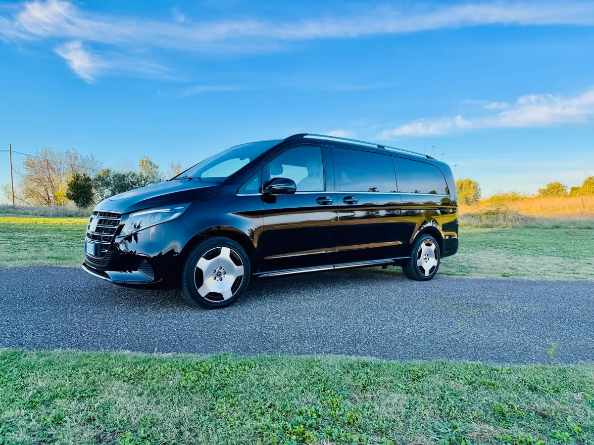 Mercedes Benz V300 4x4 XL Exclusive 7 seats 2025 — Marbella Luxury Car Rental, Marbella. The Mercedes Benz V300 4x4 XL Exclusive is built for groups who need one vehicle instead…