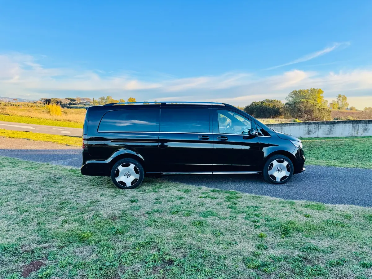 Mercedes Benz V300 4x4 XL Exclusive 7 seats 2025, front view — Marbella Luxury Car Rental, Marbella. The Mercedes Benz V300 4x4 XL Exclusive is built for groups who need one vehicle instead…