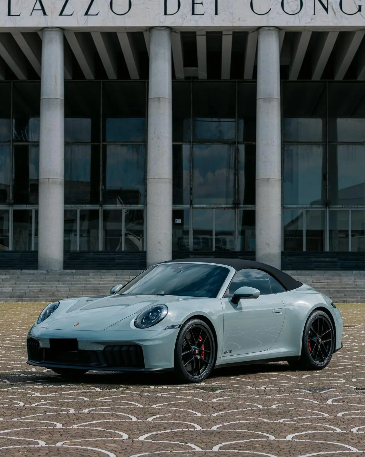 Porsche Carrera Spyder 992,2 GTS 2025 — Marbella Luxury Car Rental, Marbella. The 2025 Porsche Carrera Spyder 992.2 GTS pairs 541 hp with a four-seat cabin, an unusual…