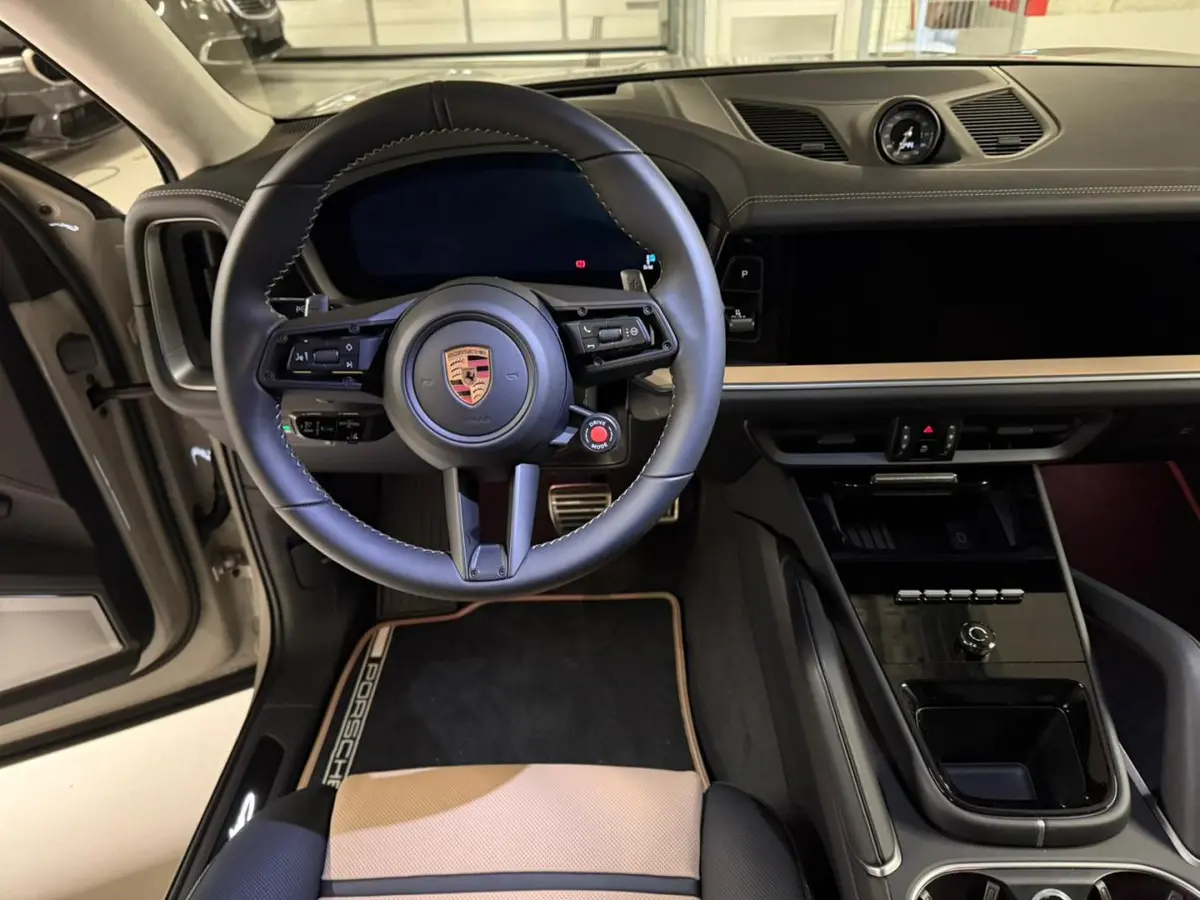 Porsche Cayenne Turbo E-Hybrid Coupé GT 2026, exterior — Marbella Luxury Car Rental, Marbella. The 2026 Porsche Cayenne Turbo E-Hybrid Coupé GT carries 739 hp through a chassis that…