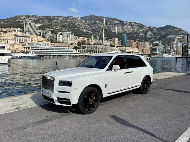 Rolls-Royce Cullinan 2022 — Marbella Luxury Car Rental, Marbella