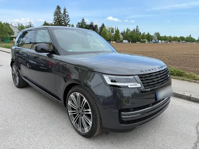 Rover Range Rover Autobiography D350 7s 2025 — Marbella Luxury Car Rental, Marbella